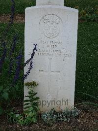 Salonika (Lembet Road) Military Cemetery - Weir, J